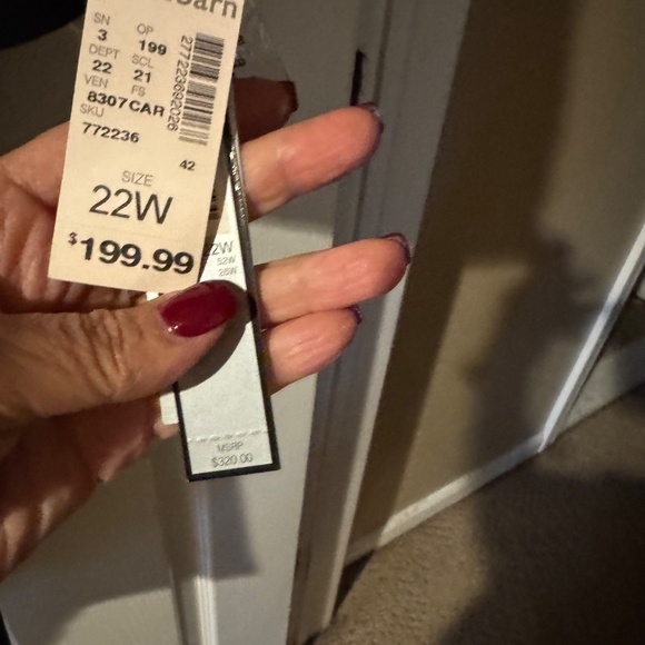 Plus size black pantsuit - Picture 3 of 3